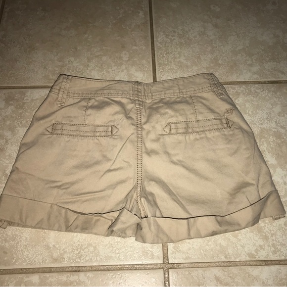 Excellent Condition Justice Girls Tan Shorts size 12 Regular - Picture 2 of 3